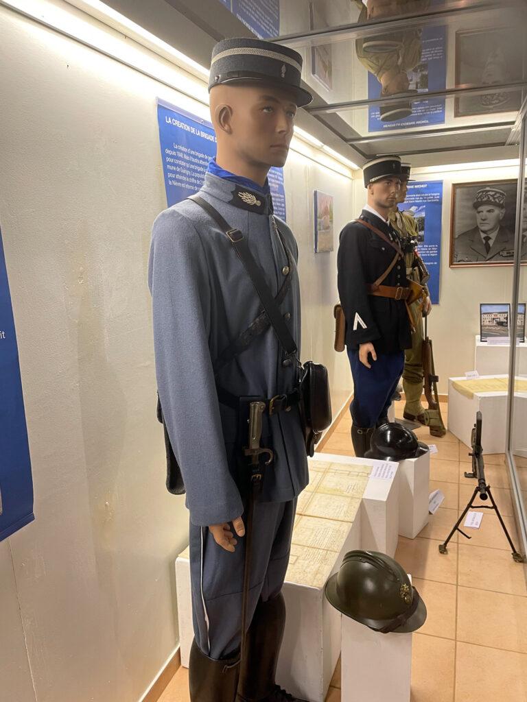 Mannequins des gendarmes de la PremièreGuerre mondiale (Exposition au Musée)