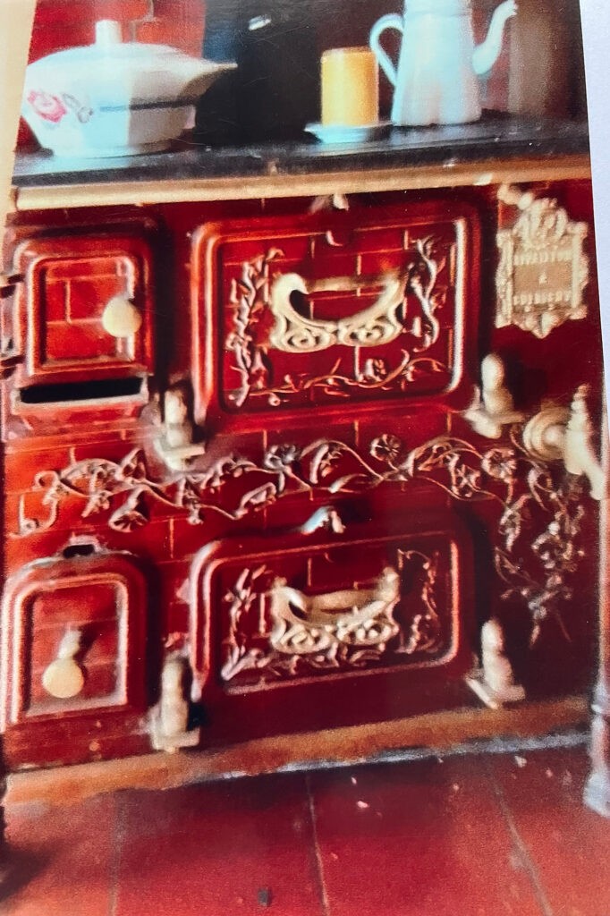 Cuisinière Rivaillon à Guérigny (devant)