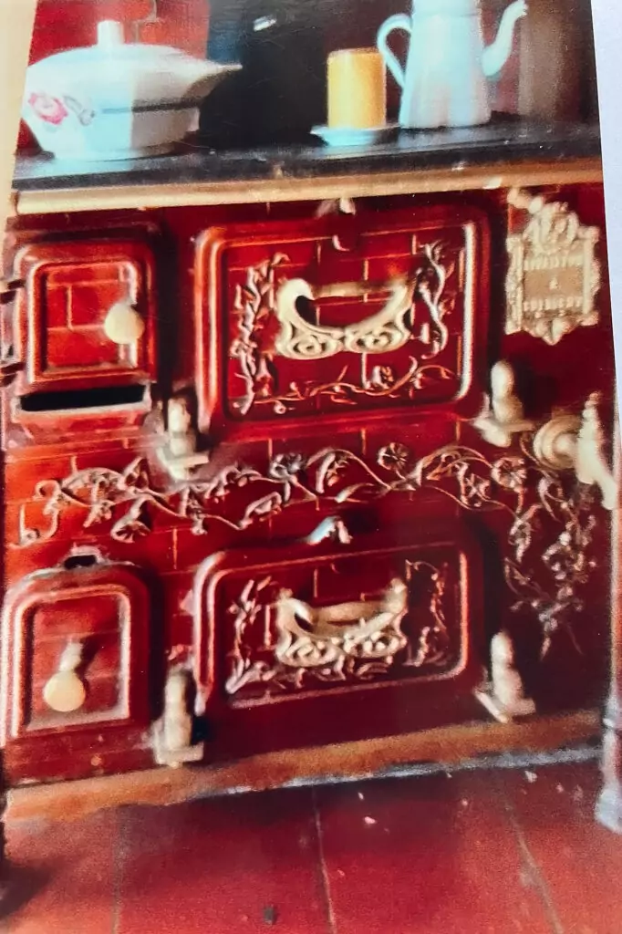 Cuisinière Rivaillon à Guérigny (devant)