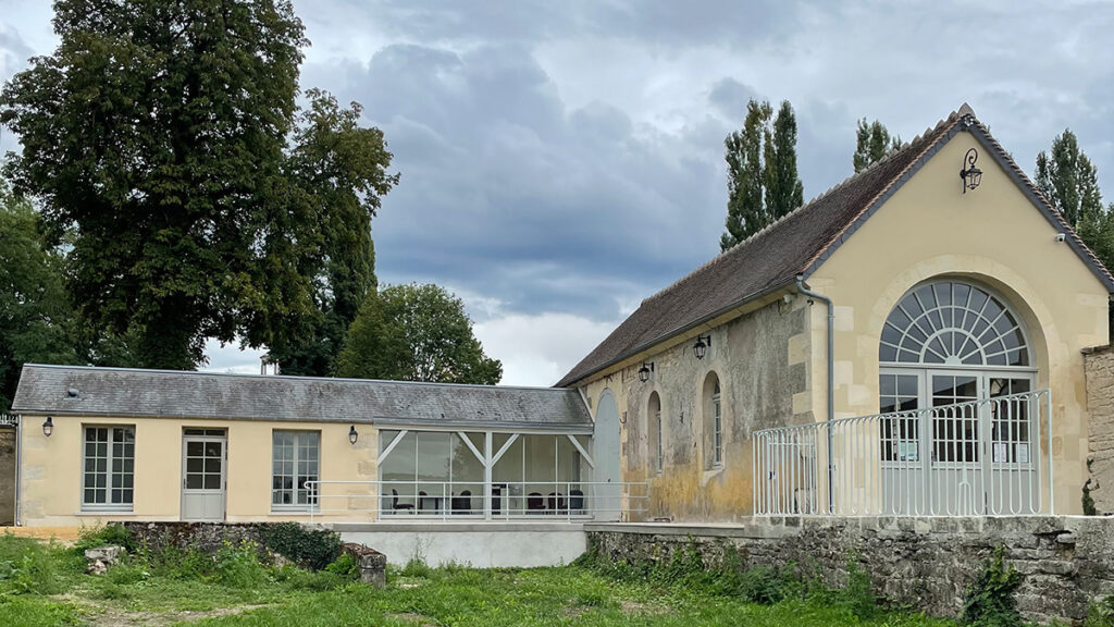 L’Orangerie du Château de La Chaussade et l’Office de tourisme